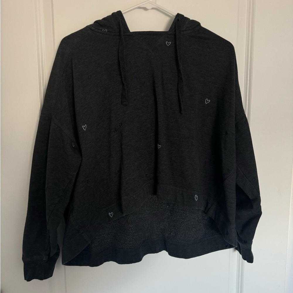 Splendid Black Heart-Patterned Hoodie